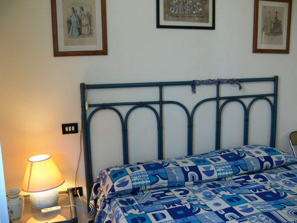 Casanoemi 2 Bed and Breakfast Κάλιαρι Δωμάτιο φωτογραφία